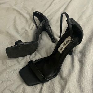 Steve Madden Shaye sandals
